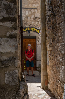 Passages étroits, presqu'intimes