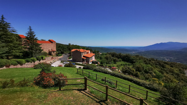 Vue panoramique sur la Méditerranée et le massif des Albères