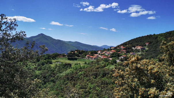 Montbolo depuis le point culminant de la randonnée