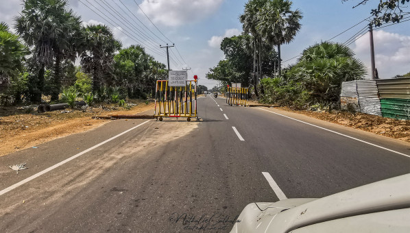 Les barrages militaires partout