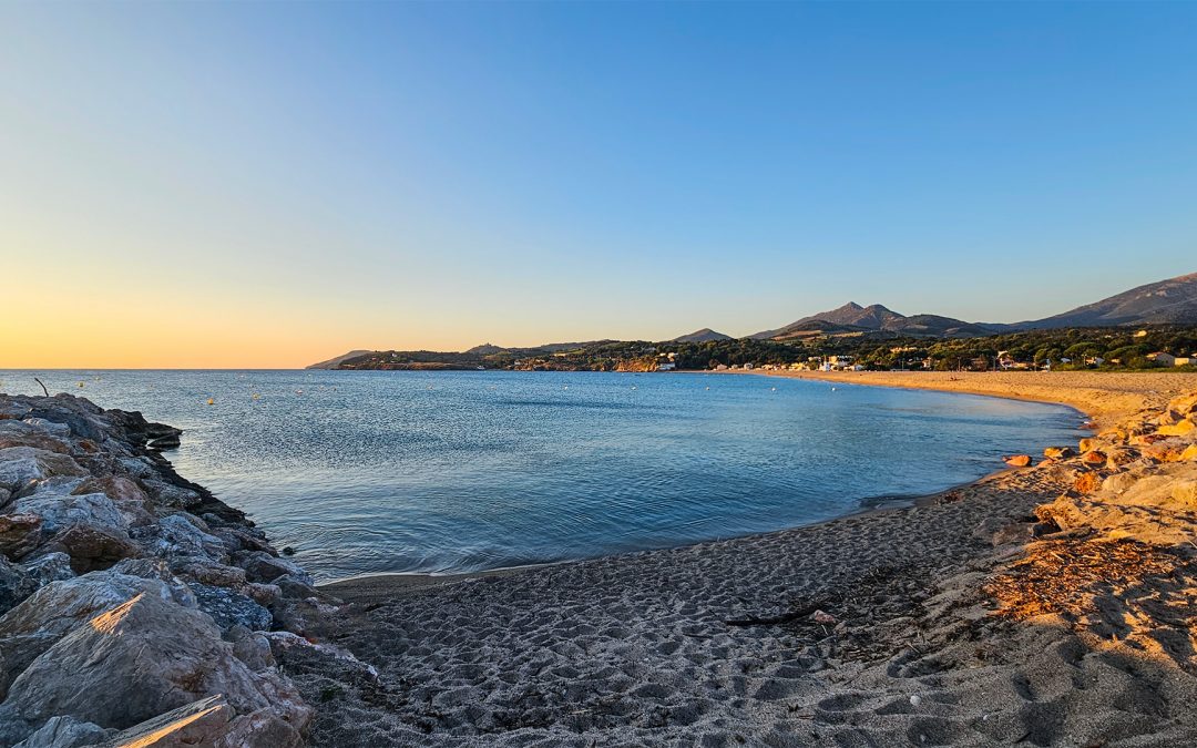 Humeurs du mois d’Août – Eclipses-canicule et farniente à Argelès-Sur-Mer